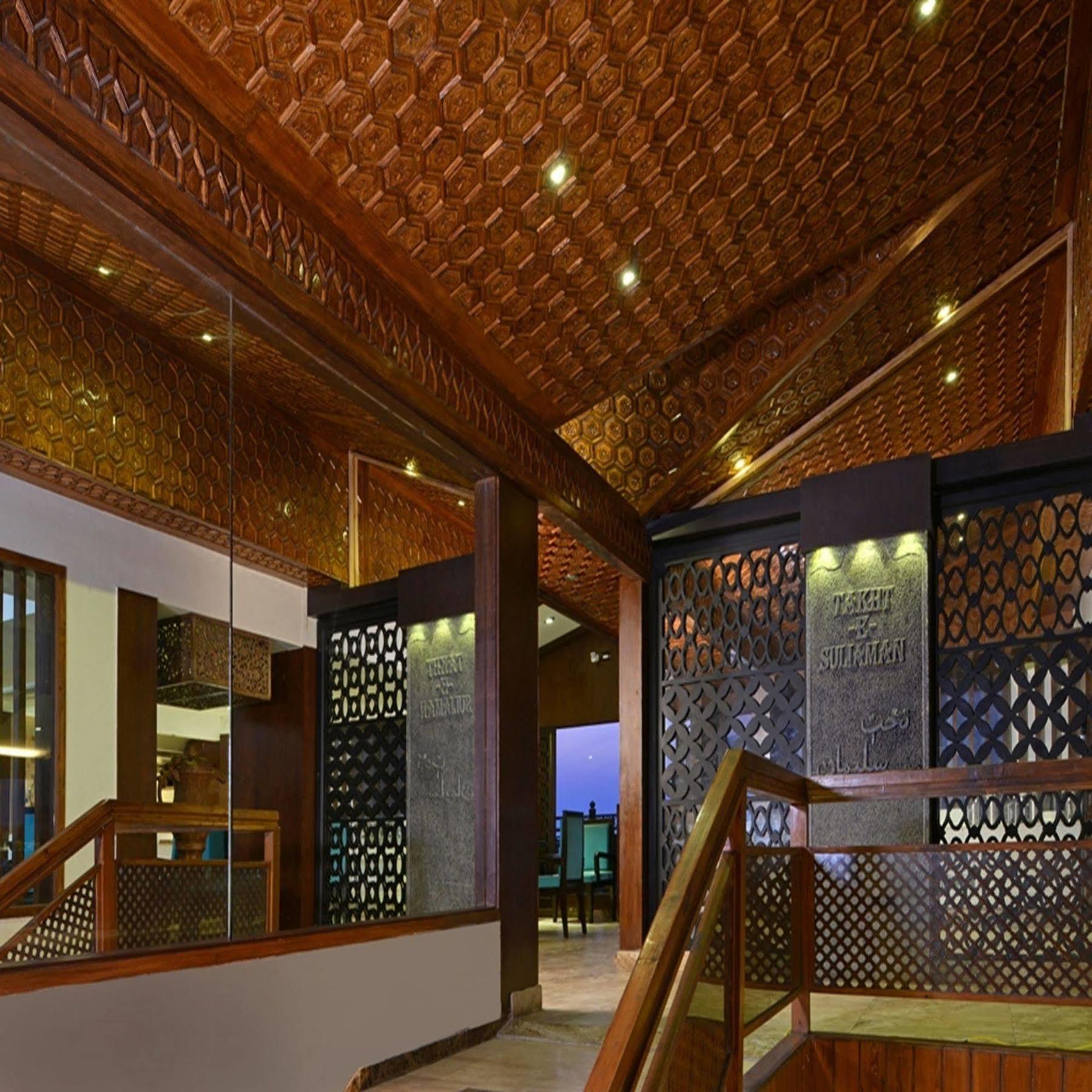 RK Sarovar Portico Srīnagar Esterno foto